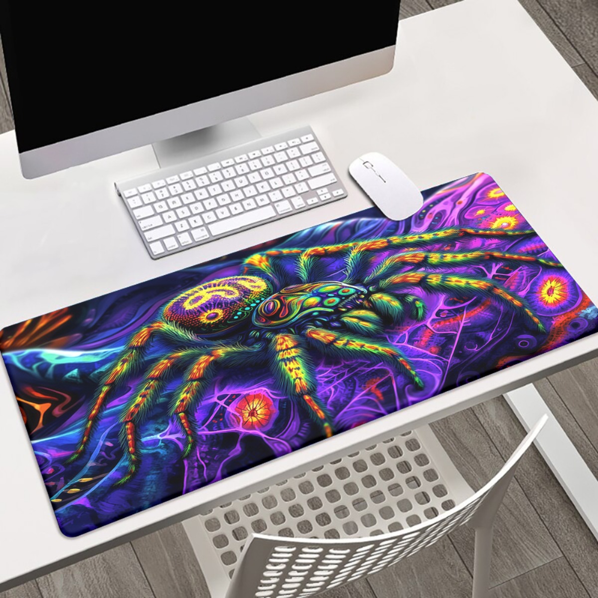 Brand Vibrant Spider Mousepad  - Gaming Keyboard Brand recension och pris